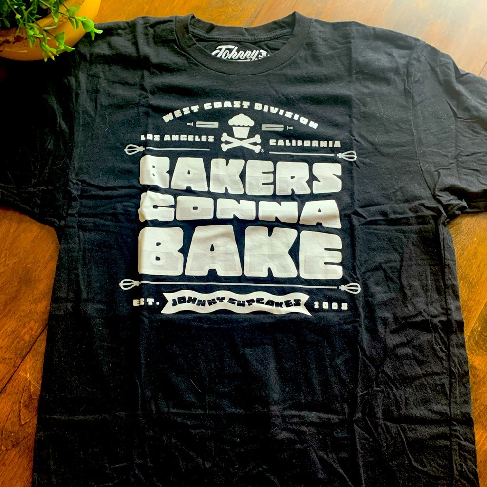 Johnny Cupcakes Bakers Gonna Bake